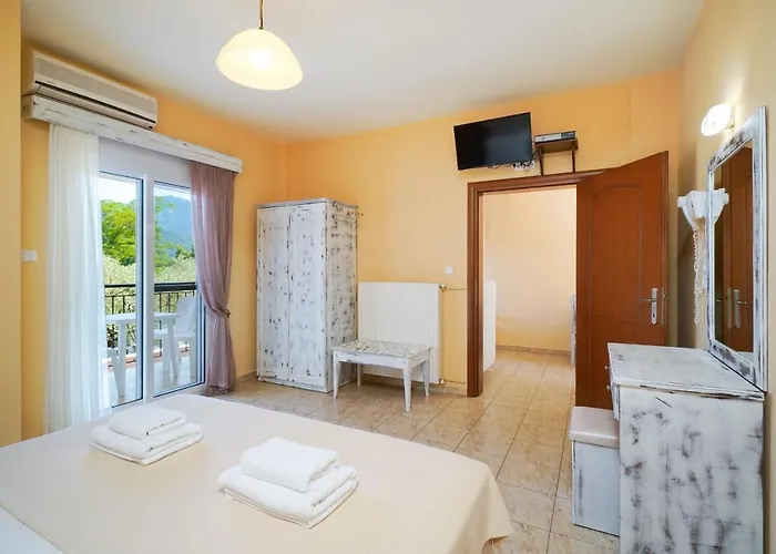 Escape * Chrysi Ammoudia